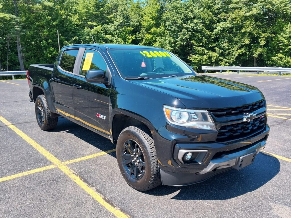 black 2021 chevy colorado truck